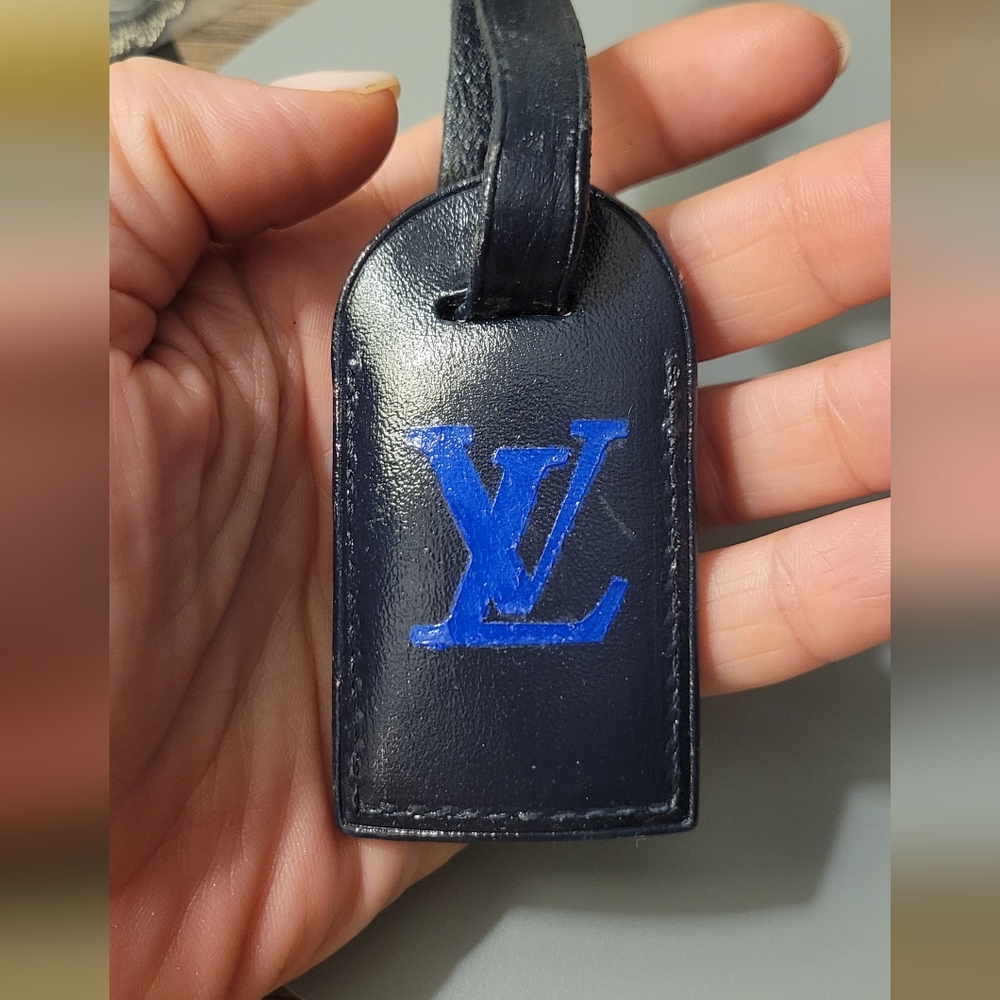 Louis Vuitton luggage tag key ring